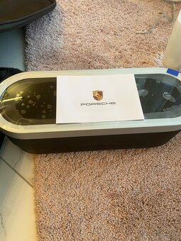 nová nabíječka elektromobilu Porsche Mobile Charger Connect - 2