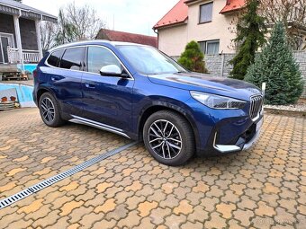 Prodám BMW ix1 xDrive 30, xLine, HUD, TOP stav - 2
