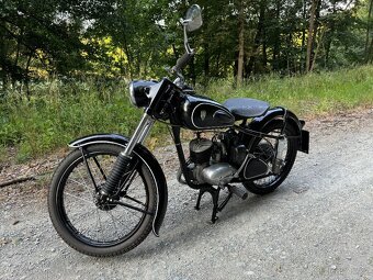 IFA- rt 125 po renovaci s dokumenty - 2