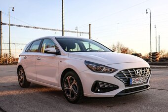 Hyundai i30 1.5 T-GDi mHEV iMT Family - 2