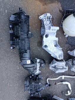 BMW b38b15a, nájezd 33tkm komponenty motoru - 2