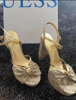 NOVÉ ORIGINÁL SANDÁLY GUESS - 2