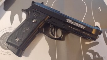 Vzduchová pistole Crosman PFAM9B Full Auto - 2