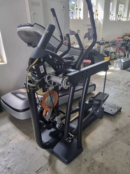 Profi fitness crossový trenažér Technogym Vario 1000 Led, 20 - 2