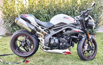 Speed Triple RS - 2
