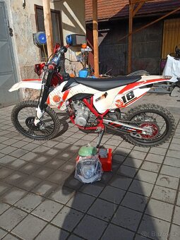 Terénní moto 300ccm(Zánovní moto) - 2