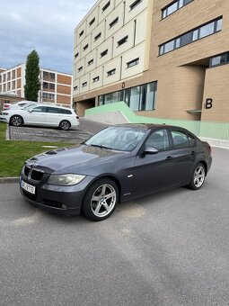 BMW E90 320d - 2