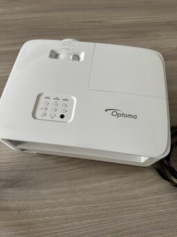 Projektor Optoma - 2
