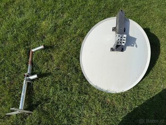 Satelitní parabola + držák + LNB Inverto - 2