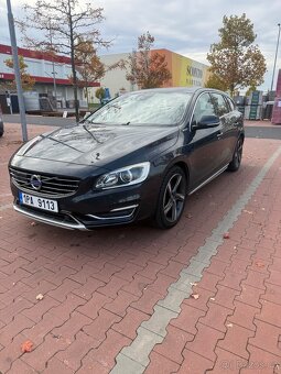 V60 plug-in in hybrid - 2