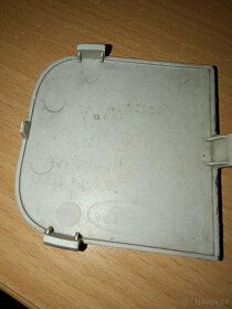 Kryt otvoru zadního nárazníku Ford Focus MK2 po Fl - 2