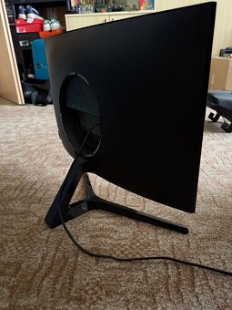 Herní monitor Samsung FullHD 144 Hz 24” - 2