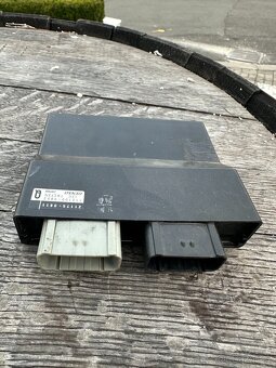 Řídící jednotka Kawasaki ZX6r - 2