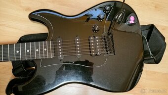 Prodám elektickou kytaru Blond STR-1H Black Edition - 2