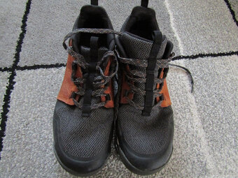 Podzimní či jarní boty zn.Decatlon vel.41 - 2