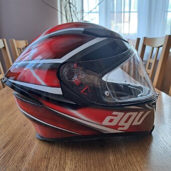 Helma na motorku AGV - 2