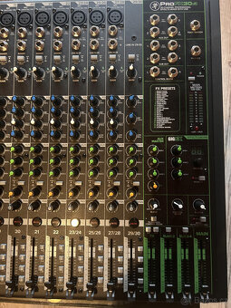 30 kanálový mixpult Mackie PROFX30v3 + cover - 2
