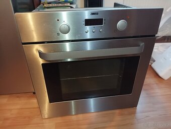 Prodám vestavěnou troubu Zanussi - 2