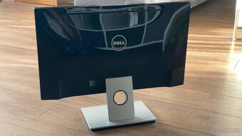 Dell LCD Monitor - 2