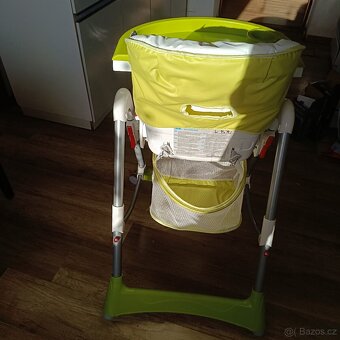 Jídelní sedačka - 2