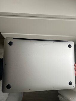 Apple MacBook Air 13” (2017) – super stav - 2