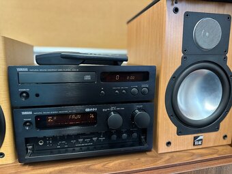 YAMAHA Receiver RX-V10 + CD Player CDX-9 - 2