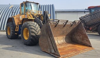 Nakladač VOLVO L180E rv 2002 - 2