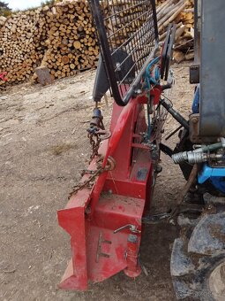 Prodám naviják 4t na malotraktor - 2