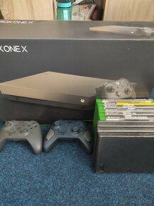 Xbox One X 1 TB Gold Edition - 2