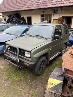 Daihatsu Feroza - 2