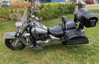 Suzuki Intruder 1500 LC - 2