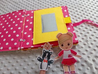 quiet book s panenkou - 2