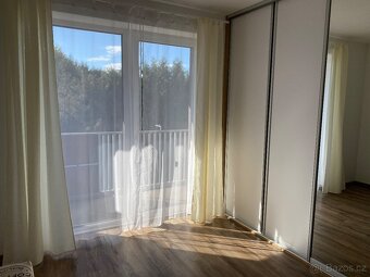 Pronajmu samostatný pokoj s terasou - 2