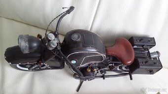 2 x kovový motocykl - 2
