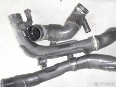 Tlakové trubky na intercoller 1.6 TDi Octavia II 2 Fl - 2