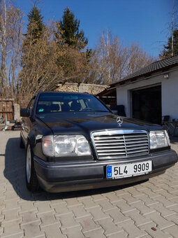 MERCEDES BENZ 124 - 2