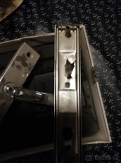 Bezpečnostní kování rozteč 90 mm - 2