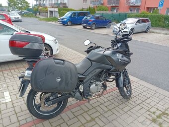 Suzuki V-Strom DL-650 - 2