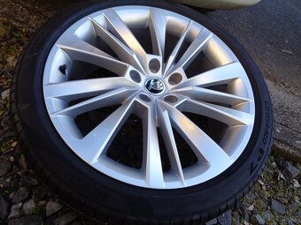 škoda superb 19 alu kola 5x112 nová - 2