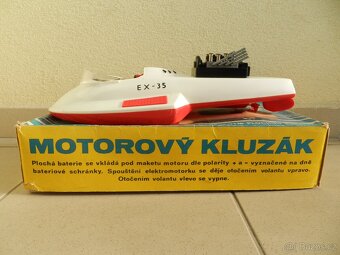 MOTOROVÝ KLUZÁK - DUBENA - 80 léta ČSSR - 2