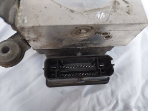 P: ŘJ ABS a ESP Ford Galaxy/S-Max - 2
