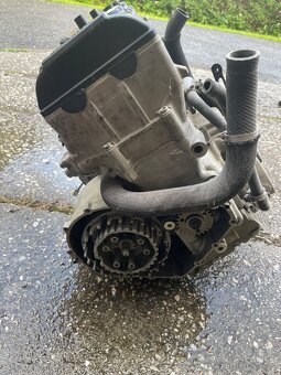 Motor Suzuki GSXR 600 - 2