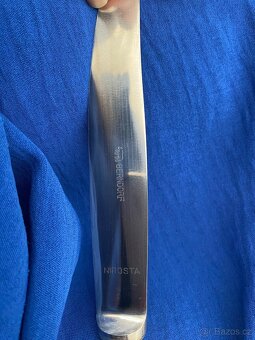 Prodám stříbrné příbory v kazetě – elegantní sada - 2