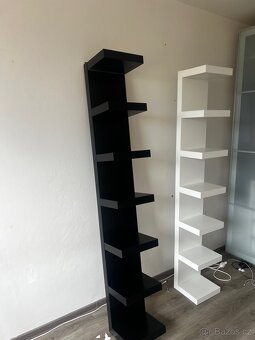 Nástěnný policový díl - 2