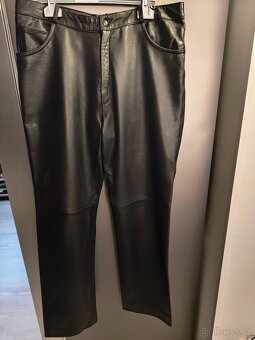 Kožené černé kahoty - 2