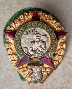 MÁM ZÁJEM O TYHLE VOJENSKÉ ODZNAKY✅ - 2