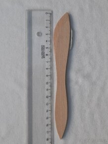 Různé kuchyňské náčiní - 2