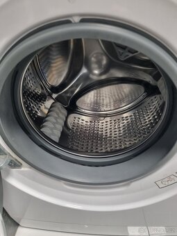 Whirlpool 8.kg prádla - 2