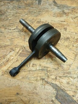 Babetta 207 kliková hřídel - 2