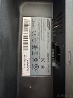 Monitor Samsung 19 ´´ LCD - 2